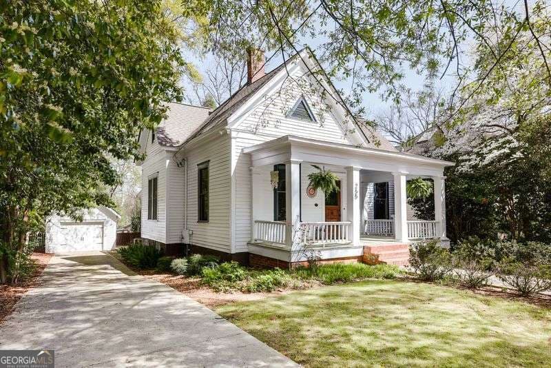 3 bedroom, 2.5 bathroom, 2,632 sq ft single family residence for sale at 255 Bloomfield Street, Athens, GA 30605 — photo 3