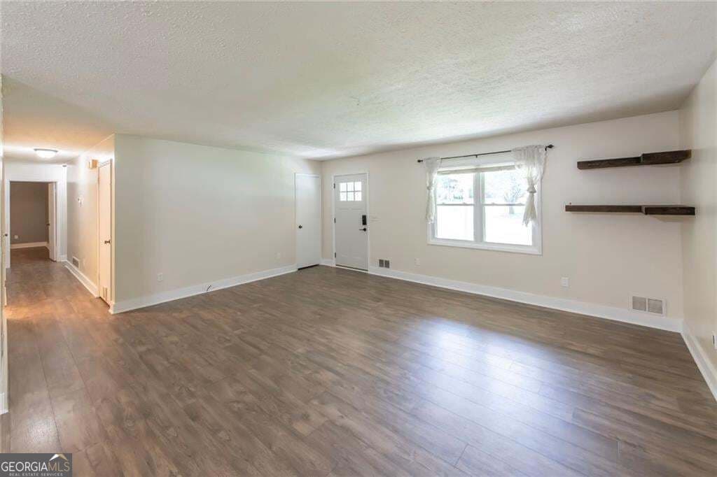 3 bedroom, 2 bathroom, 1,352 sq ft single family residence for sale at 3125 Barrett Court, Powder Springs, GA 30127 — photo 9