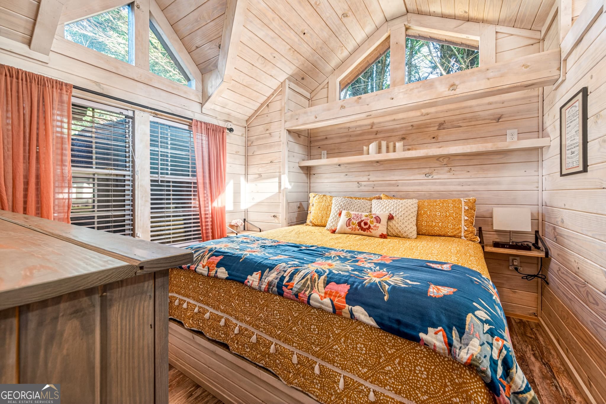 2 bedroom, 1 bathroom, 650 sq ft cabin,single family residence for sale at 664 River Vista Drive, Dillard, GA 30537 — photo 9