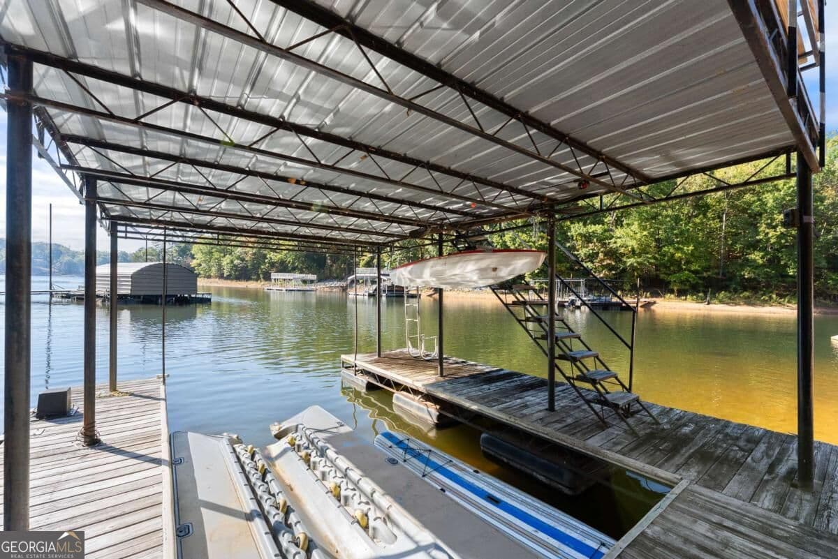 2 bedroom, 3 bathroom, 2,514 sq ft cabin,single family residence for sale at 5441 Carolean Street, Gainesville, GA 30506 — photo 3