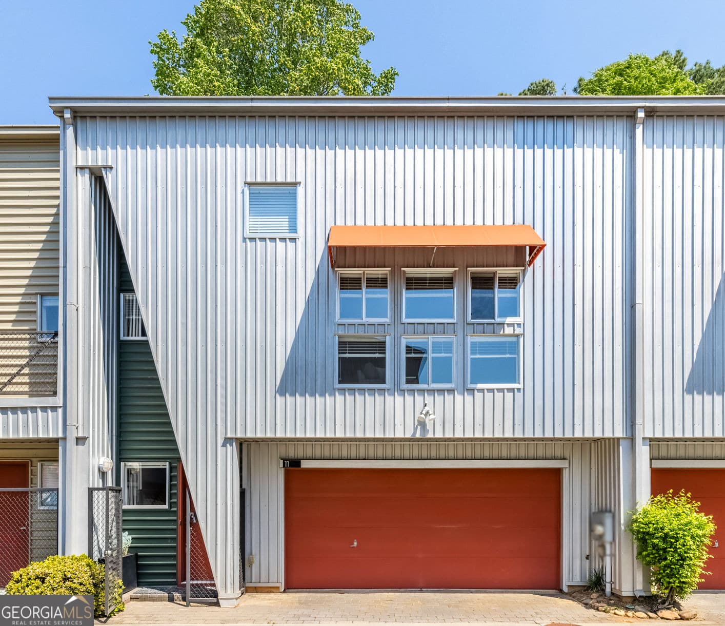 2 bedroom, 2 bathroom, 1,874 sq ft loft,townhouse sold at 920 Memorial Drive 11, Atlanta, GA 30316