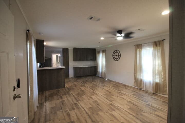 2 bedroom, 2 bathroom, 960 sq ft manufactured home,single family residence under contract at 600 Sanderling Road, Alma, GA 31510 — photo 3