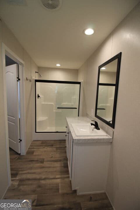 2 bedroom, 2 bathroom, 960 sq ft manufactured home,single family residence under contract at 600 Sanderling Road, Alma, GA 31510 — photo 8