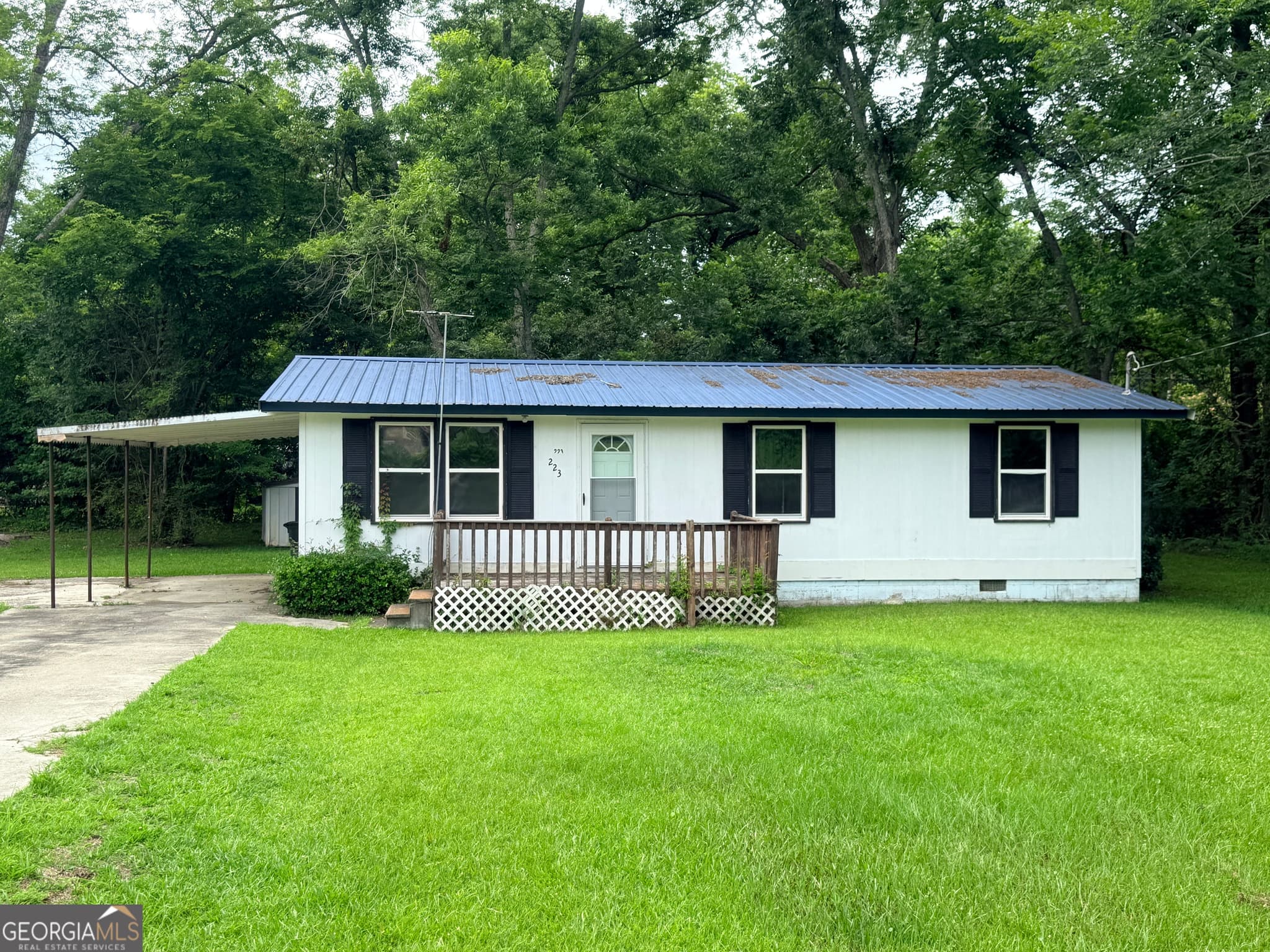 3 bedroom, 1 bathroom, 960 sq ft single family residence for sale at 223 Gay Street, Millen, GA 30442
