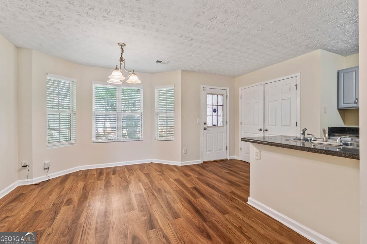 3 bedroom, 2.5 bathroom, 1,416 sq ft townhouse for sale at 11443 South Grove Drive, Hampton, GA 30228 — photo 9