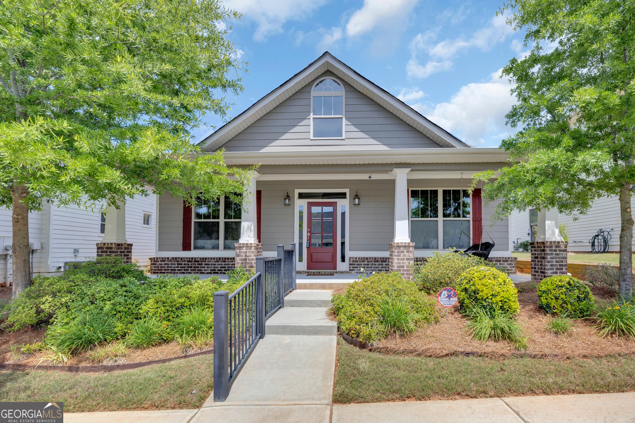 3 bedroom, 2 bathroom, 1,941 sq ft single family residence for sale at 4195 Dorchester Drive, Covington, GA 30014 — photo 2
