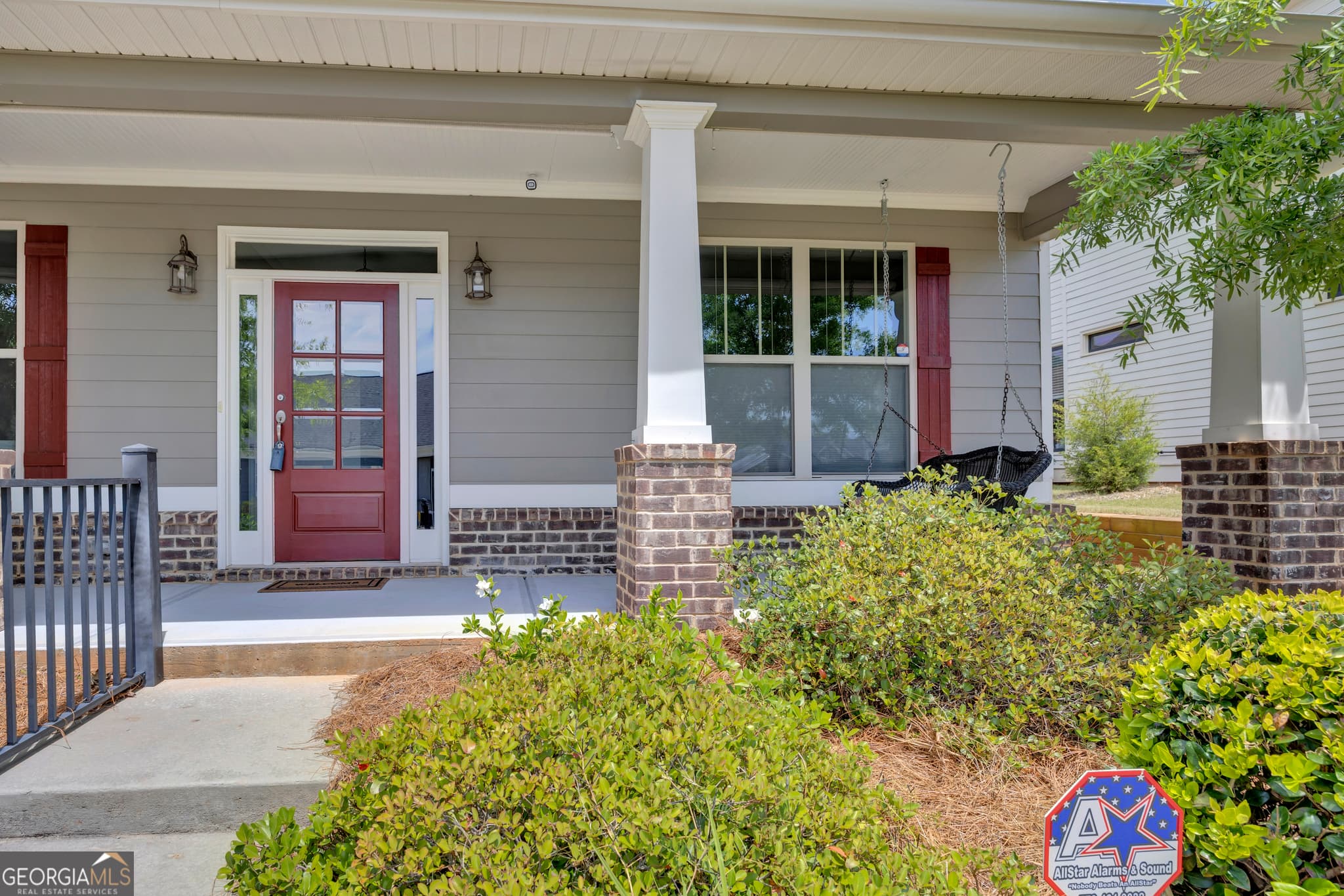 3 bedroom, 2 bathroom, 1,941 sq ft single family residence for sale at 4195 Dorchester Drive, Covington, GA 30014 — photo 4