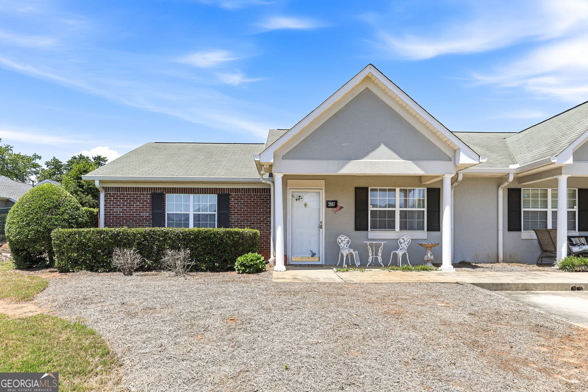2 bedroom, 2 bathroom, 984 sq ft condominium sold at 2887 Florence Drive, Gainesville, GA 30504