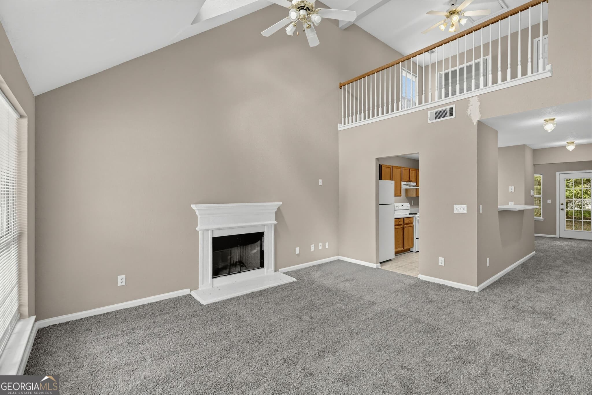 3 bedroom, 2.5 bathroom, 1,694 sq ft single family residence for sale at 4533 Ravenwood Place, Union City, GA 30291 — photo 9