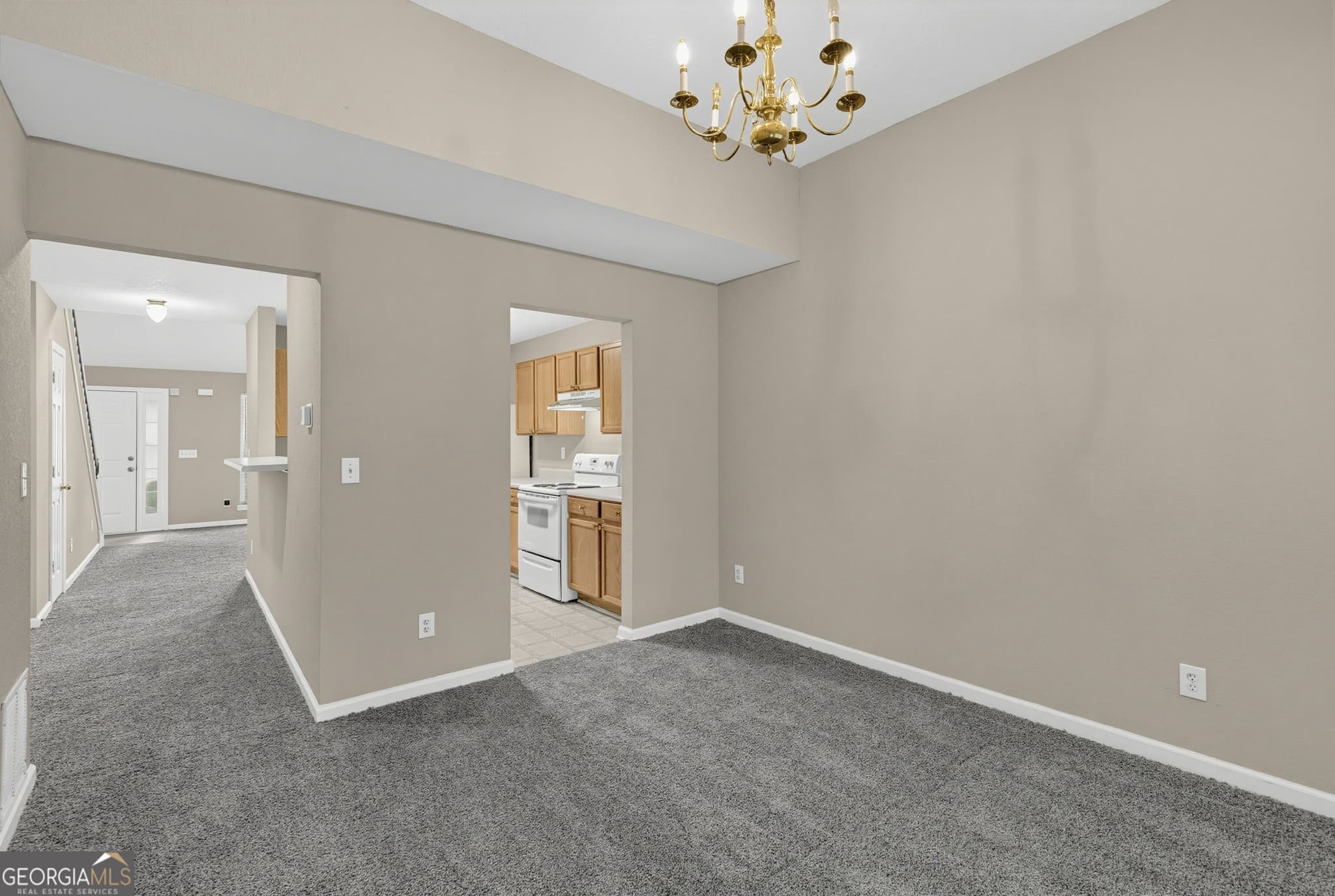 3 bedroom, 2.5 bathroom, 1,694 sq ft single family residence for sale at 4533 Ravenwood Place, Union City, GA 30291 — photo 10