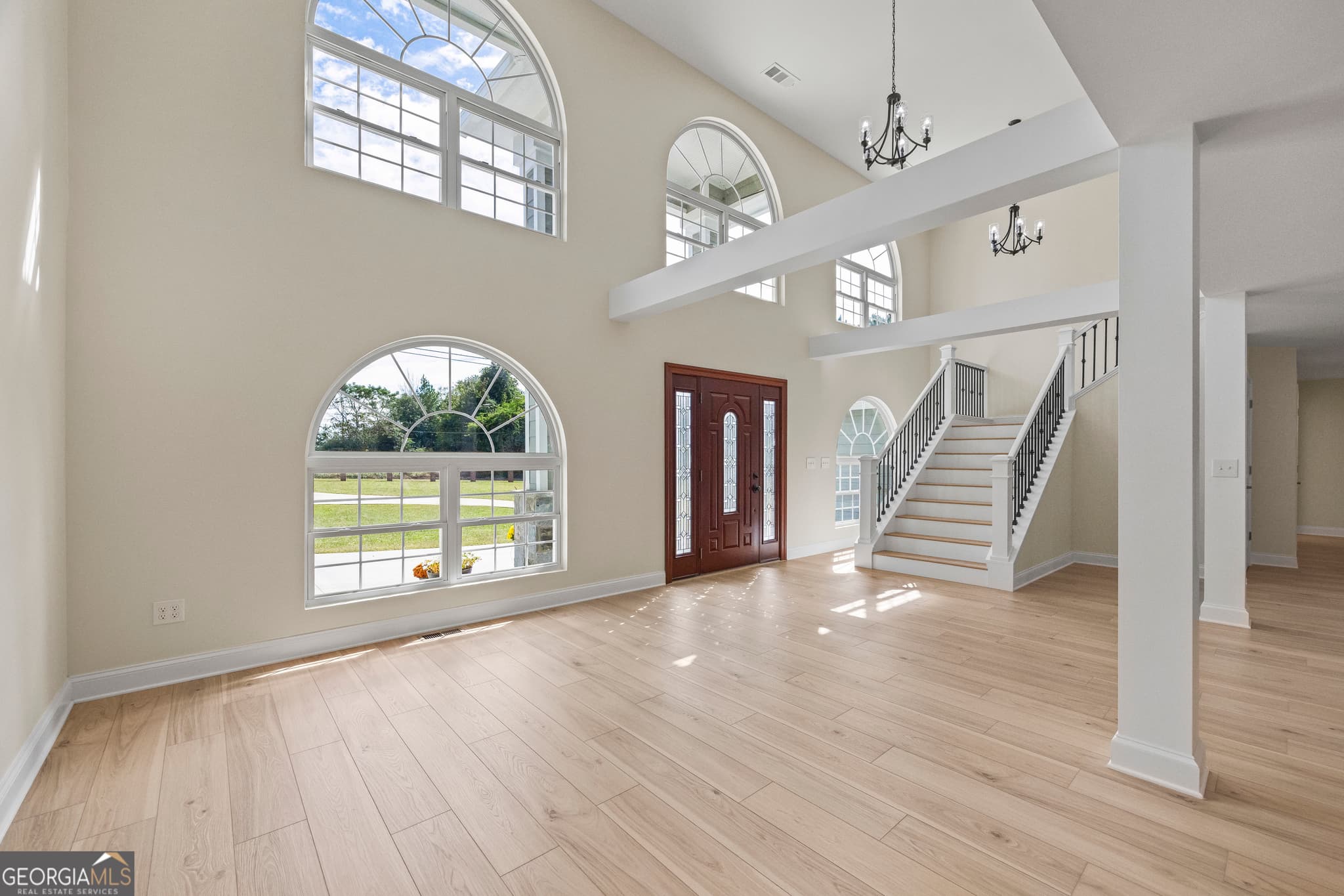 6 bedroom, 5.5 bathroom, 6,854 sq ft single family residence for sale at 22 Anderson Thomas Road, Martin, GA 30557 — photo 6