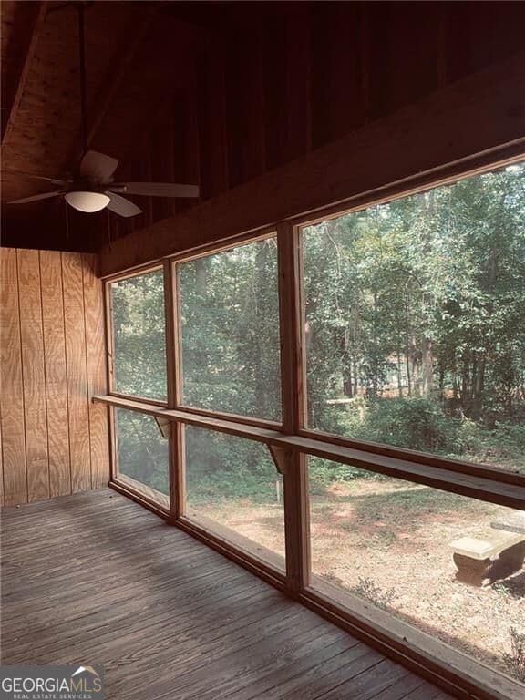 2 bedroom, 1 bathroom cabin,single family residence for rent at 1071 Powderbag Creek Road, Hartwell, GA 30643 for $1,650 a month — photo 6