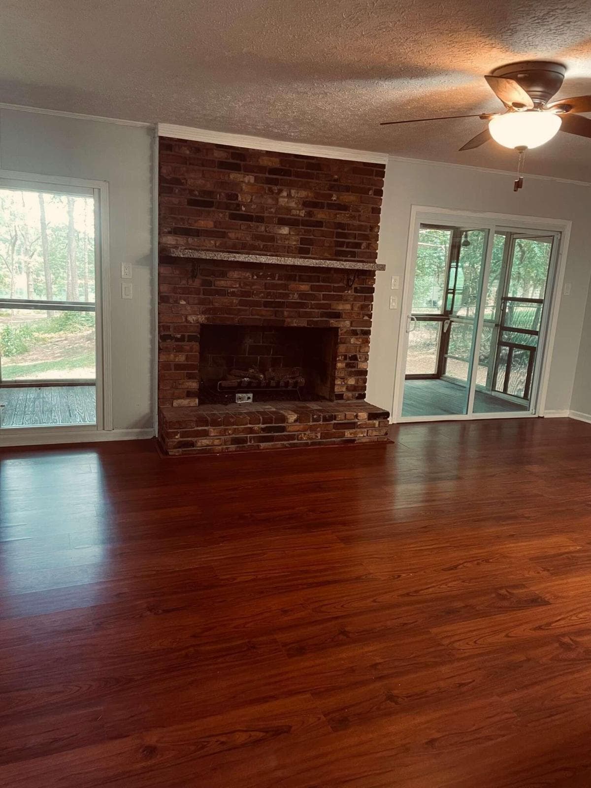 2 bedroom, 1 bathroom cabin,single family residence for rent at 1071 Powderbag Creek Road, Hartwell, GA 30643 for $1,650 a month — photo 7