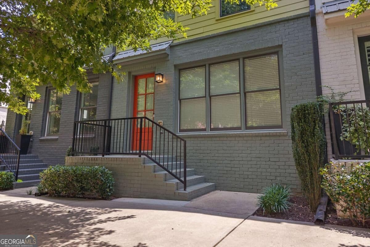 3 bedroom, 3.5 bathroom, 1,944 sq ft townhouse for rent at 1165 Rambler Cross, Atlanta, GA 30312 for $2,700 a month — photo 1 of 1