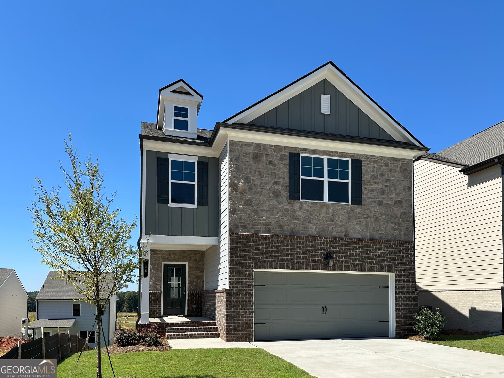 4 bedroom, 2.5 bathroom, 2,250 sq ft single family residence for sale at 68 Avian Way, Auburn, GA 30011 — photo 3