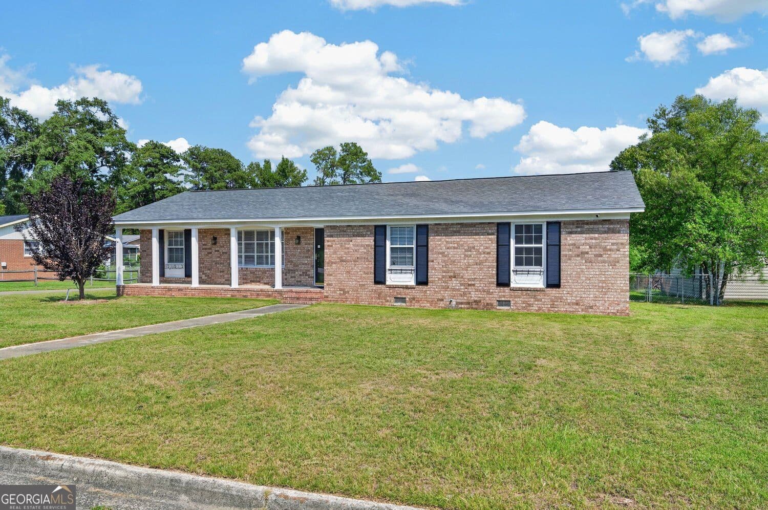5 bedroom, 2 bathroom, 2,160 sq ft single family residence for sale at 306 Skylark Road, Augusta, GA 30907 — photo 2