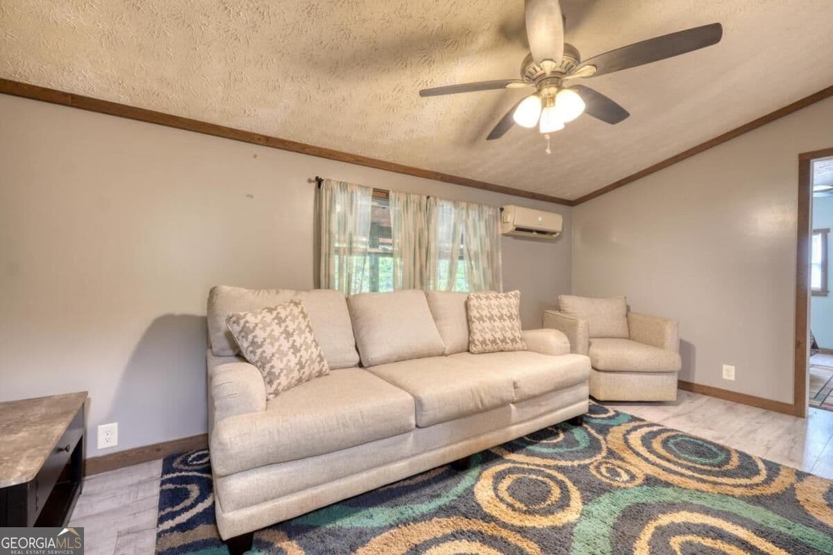 1 bedroom, 1.5 bathroom, 604 sq ft cabin,single family residence for sale at 4354 Wildcat Lane 96, Hiawassee, GA 30546 — photo 3