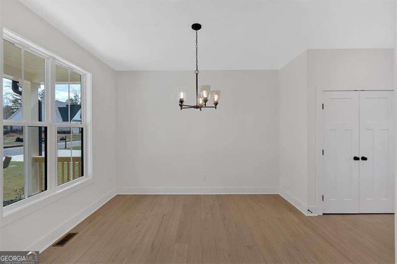 4 bedroom, 3 bathroom, 2,050 sq ft single family residence for sale at 29 Bridgestone Way, Cartersville, GA 30120 — photo 9