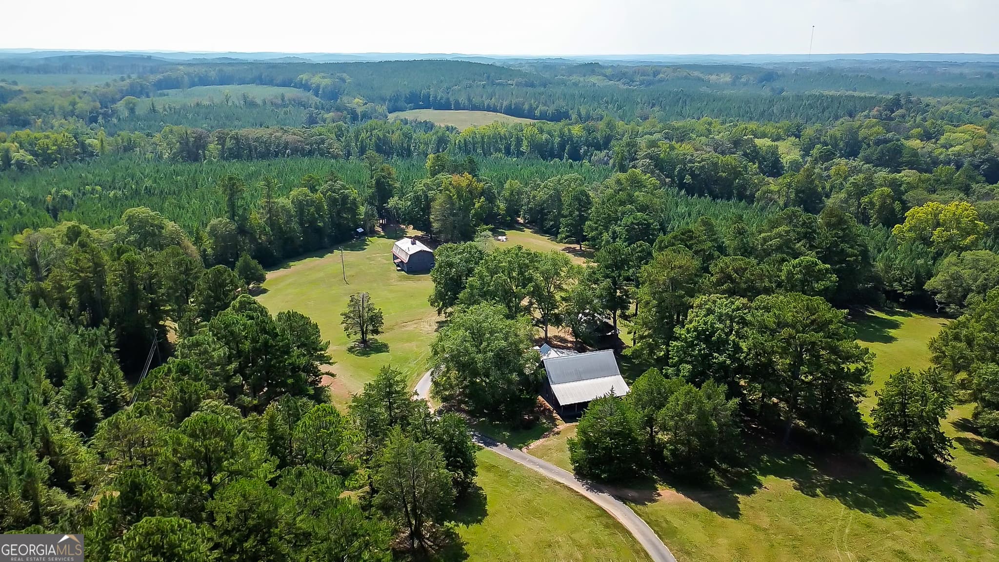 4 bedroom, 3 bathroom, 3,524 sq ft farm for sale at 3591 GA 54, Hogansville, GA 30230 — photo 1 of 161