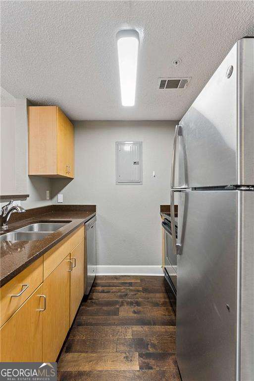 1 bedroom, 1 bathroom, 894 sq ft condominium for sale at 391 Ralph McGill Boulevard H, Atlanta, GA 30312 — photo 8