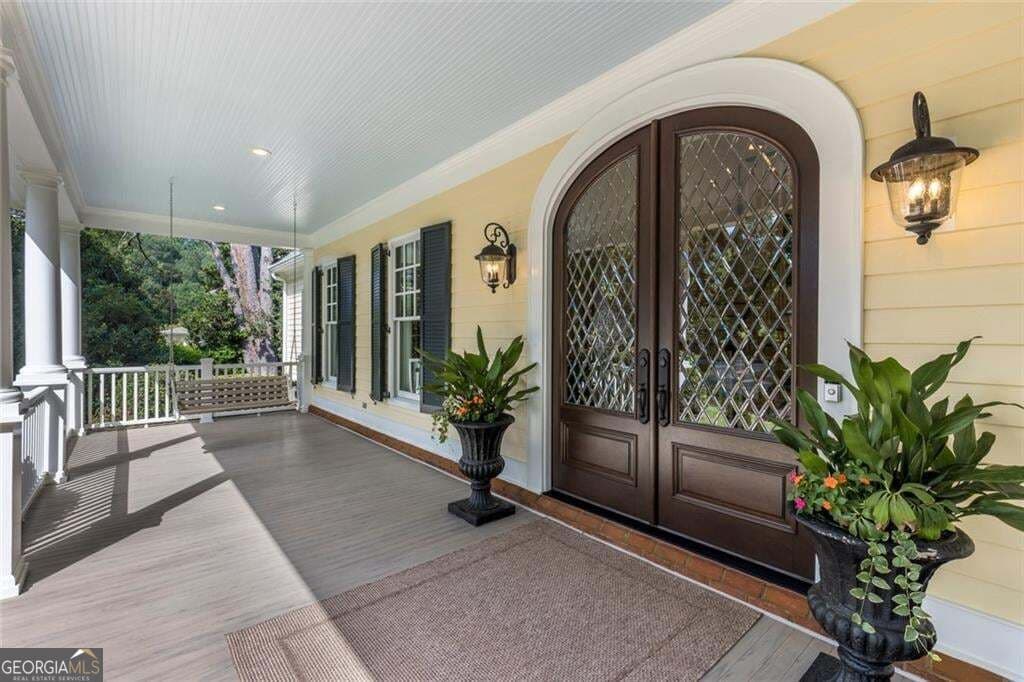 6 bedroom, 5 bathroom, 8,744 sq ft single family residence for sale at 575 Old Cobblestone Drive, Atlanta, GA 30350 — photo 7