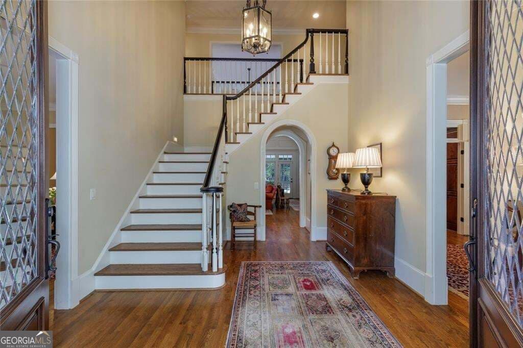 6 bedroom, 5 bathroom, 8,744 sq ft single family residence for sale at 575 Old Cobblestone Drive, Atlanta, GA 30350 — photo 10