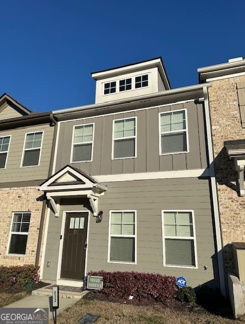 2 bedroom, 2.5 bathroom, 2 sq ft townhouse for rent at 832 Ambient Way, Atlanta, GA 30331 for $1,950 a month — photo 1 of 18