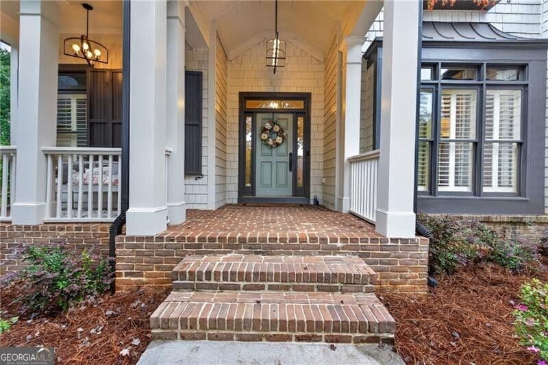 6 bedroom, 5 bathroom, 5,735 sq ft single family residence for sale at 1725 Tipton Court, Acworth, GA 30101 — photo 3