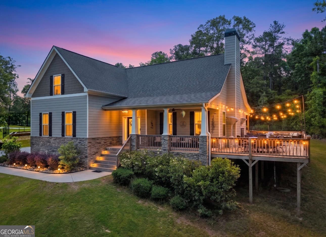 4 bedroom, 3.5 bathroom, 2,451 sq ft single family residence for sale at 202 Riverpoint Way, Jackson, GA 30233 — photo 5
