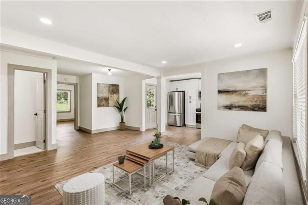 3 bedroom, 2 bathroom, 1,500 sq ft single family residence for sale at 2242 Jernigan Drive, Atlanta, GA 30315 — photo 4