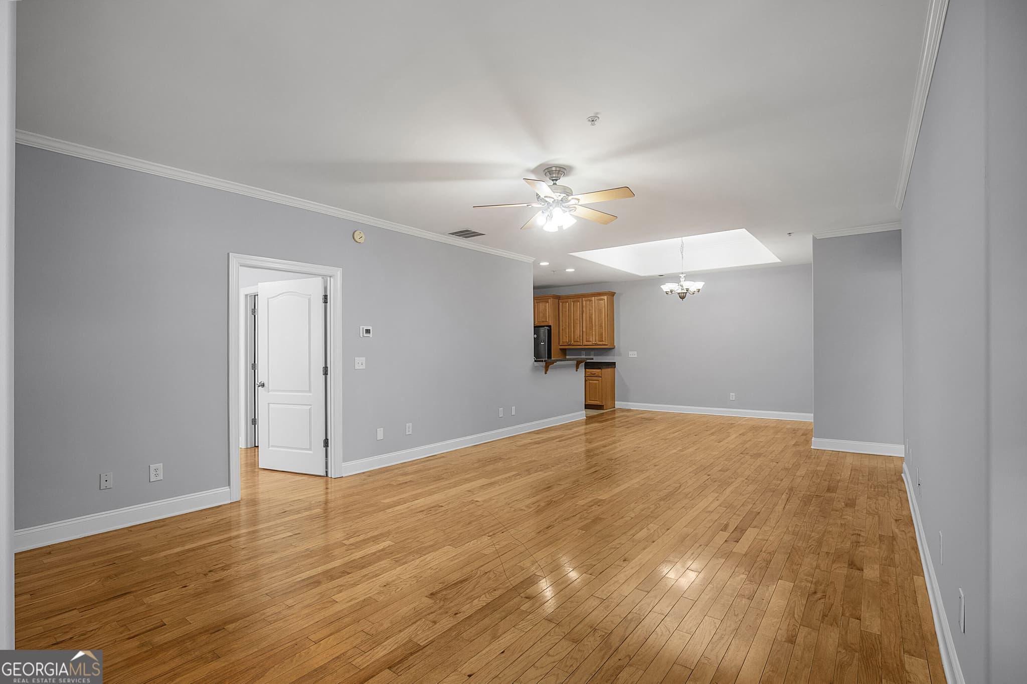 3 bedroom, 3 bathroom, 1,927 sq ft condominium for sale at 4301 Commonwealth Circle, Newnan, GA 30263 — photo 7