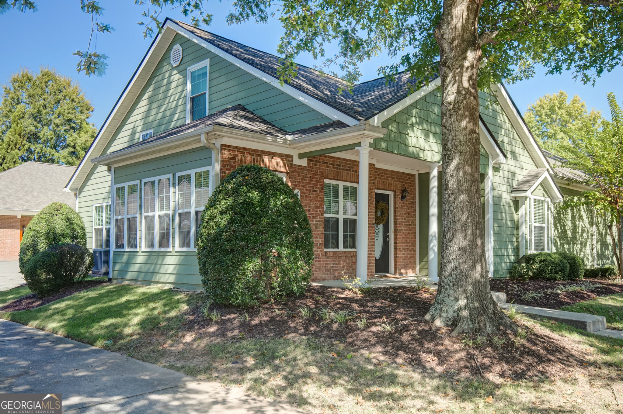 3 bedroom, 3 bathroom, 1,927 sq ft condominium for sale at 4301 Commonwealth Circle, Newnan, GA 30263 — photo 4