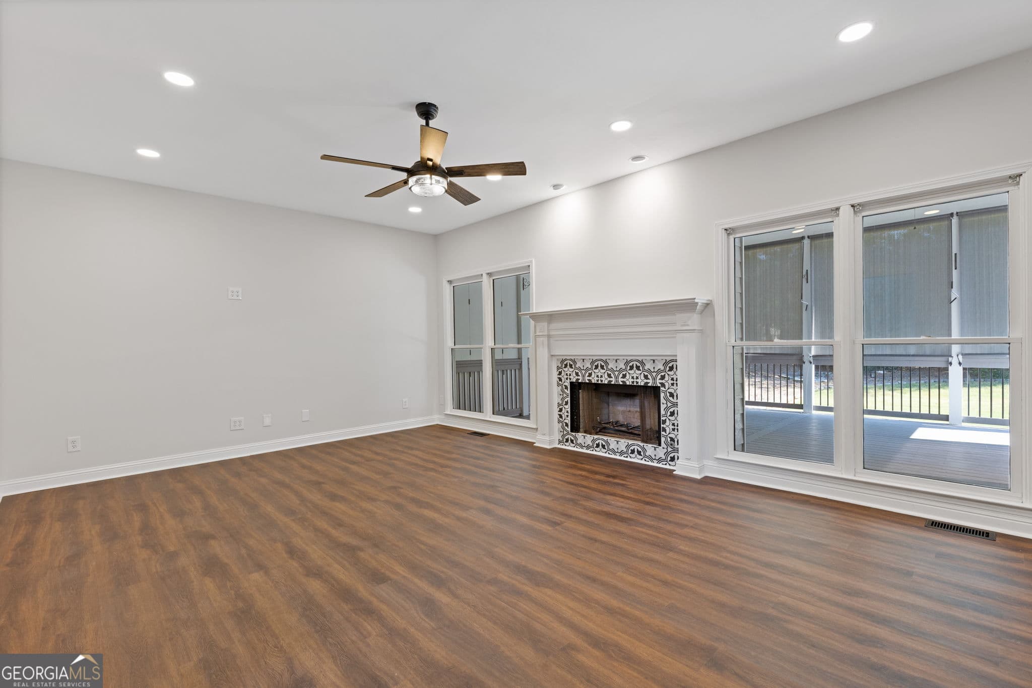 5 bedroom, 2.5 bathroom, 2,983 sq ft single family residence for sale at 2310 Pinehaven Court, Grayson, GA 30017 — photo 10