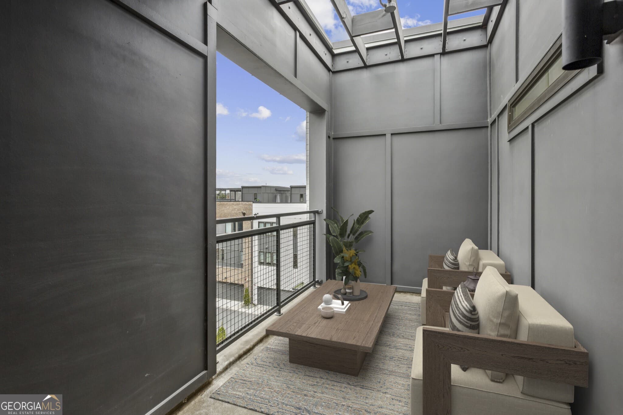 2 bedroom, 2.5 bathroom, 1,962 sq ft townhouse for sale at 1261 Chelsea Circle, Atlanta, GA 30318 — photo 6