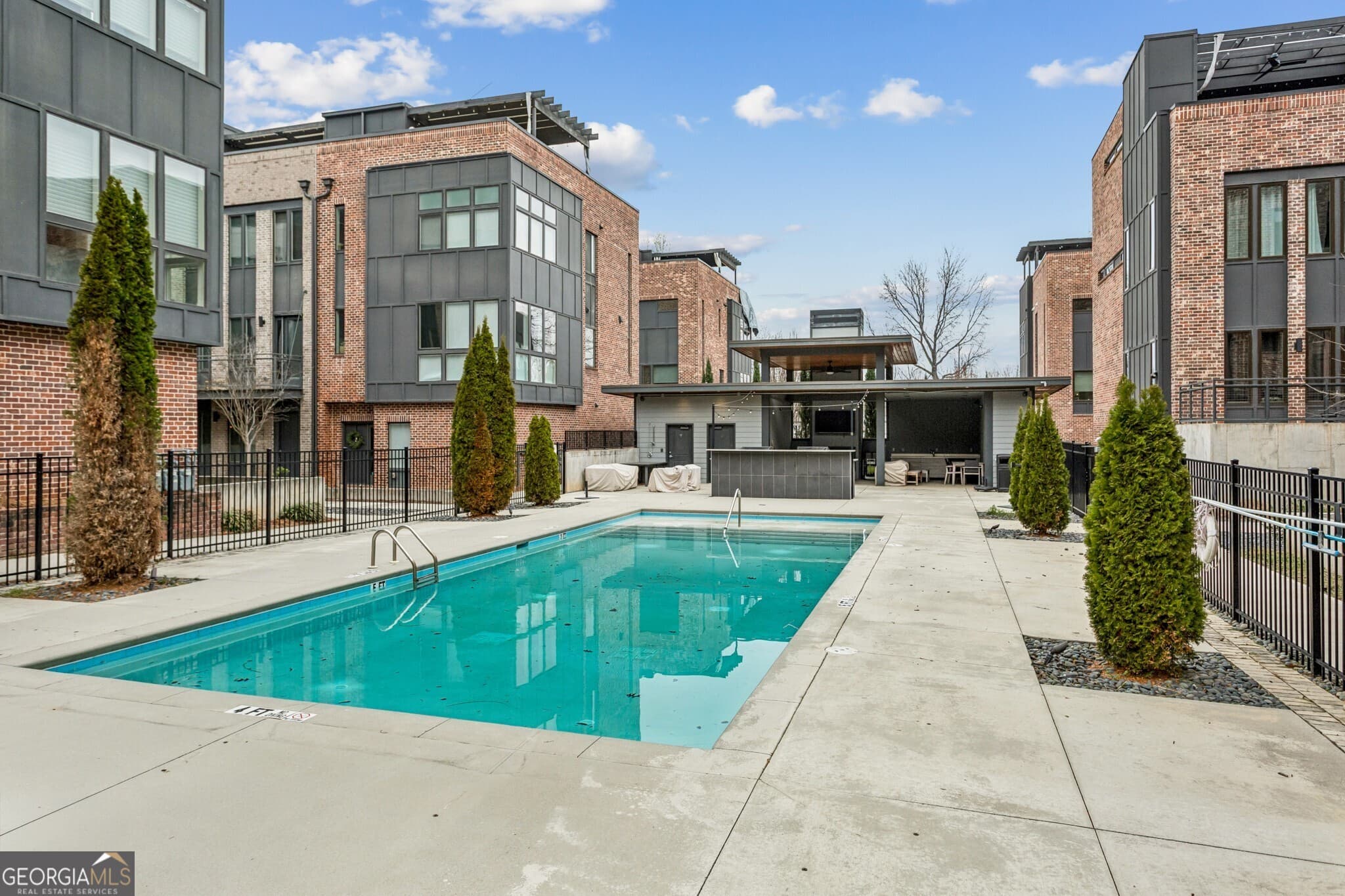 2 bedroom, 2.5 bathroom, 1,962 sq ft townhouse for sale at 1261 Chelsea Circle, Atlanta, GA 30318 — photo 7