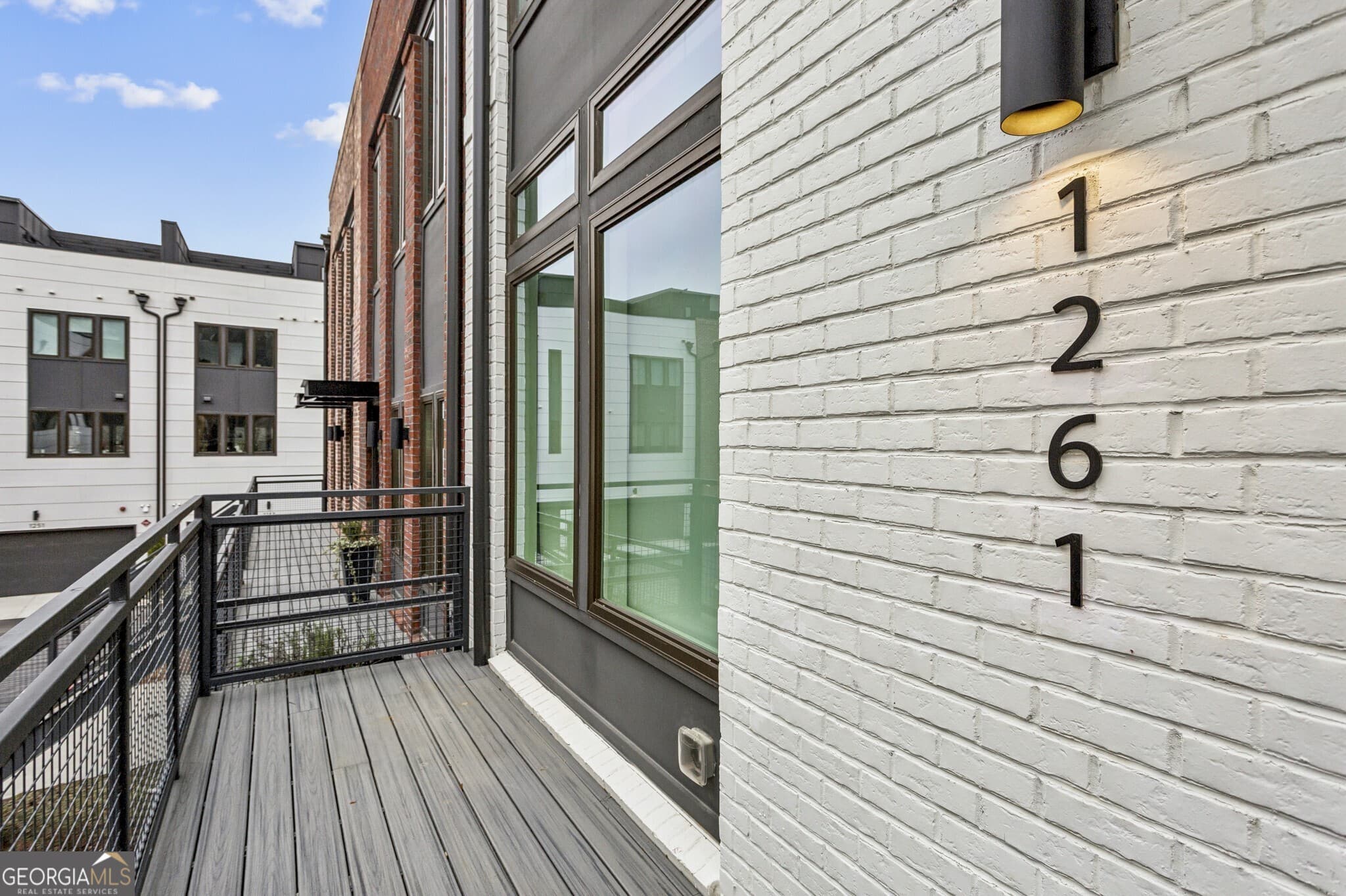 2 bedroom, 2.5 bathroom, 1,962 sq ft townhouse for sale at 1261 Chelsea Circle, Atlanta, GA 30318 — photo 9