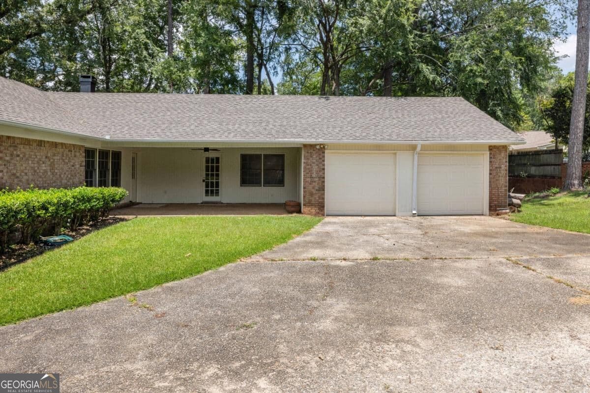 4 bedroom, 3 bathroom single family residence for sale at 5510 Sedgewick Drive, Columbus, GA 31904 — photo 5