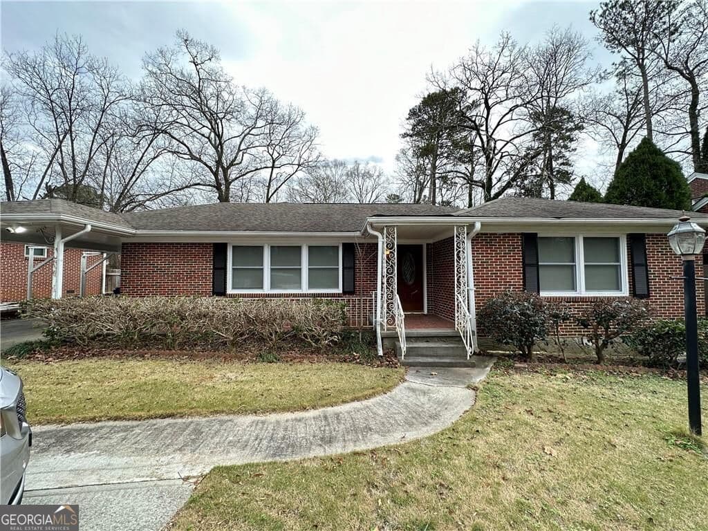 4 bedroom, 3 bathroom, 2,058 sq ft single family residence for rent at 1393 Scott Boulevard, Decatur, GA 30030 for $3,000 a month — photo 2