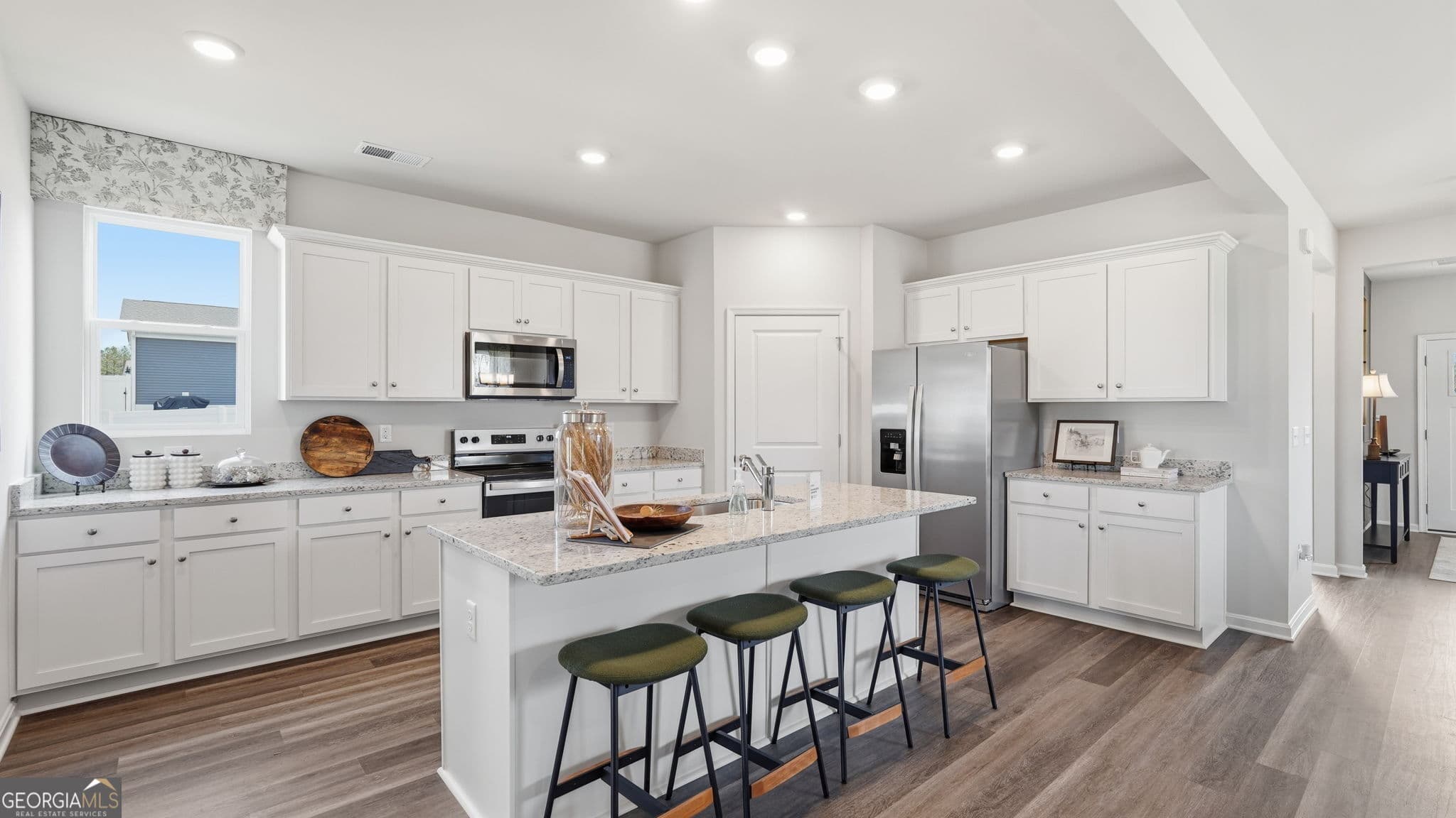 4 bedroom, 3.5 bathroom, 2,298 sq ft single family residence for sale at 111 Elizafield Lane, Brunswick, GA 31525 — photo 5