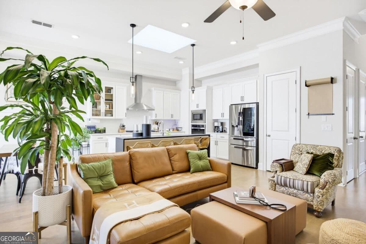 3 bedroom, 3.5 bathroom, 2,609 sq ft single family residence for sale at 688 Stickley Oak Way, Woodstock, GA 30189 — photo 5