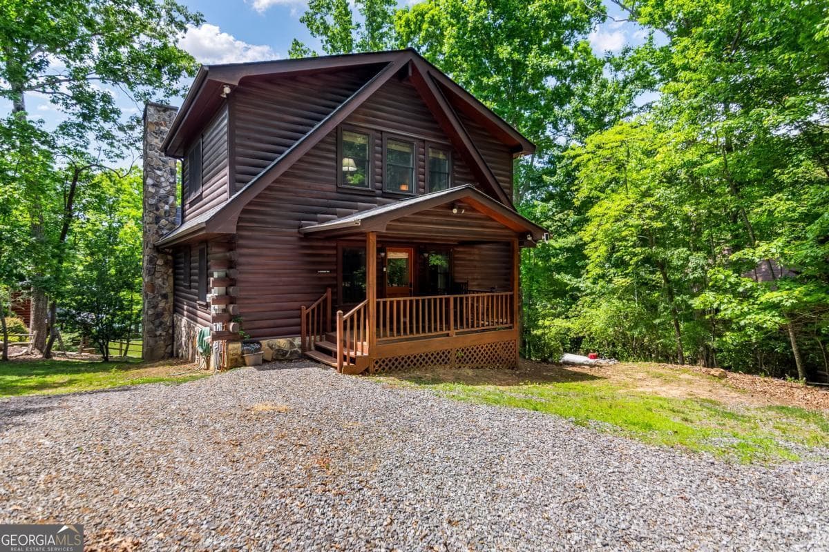 5 bedroom, 3 bathroom, 2,730 sq ft cabin,single family residence for sale at 22 Waterloon Trail 42, Morganton, GA 30560 — photo 8