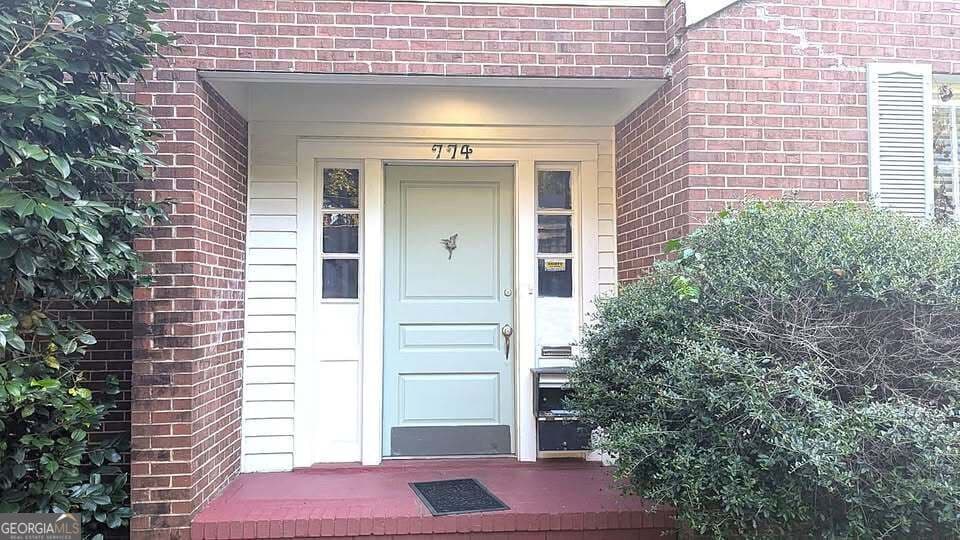 4 bedroom, 2 bathroom, 2,253 sq ft duplex for rent at 774 Boulevard, Macon, GA 31211 for $1,600 a month — photo 2