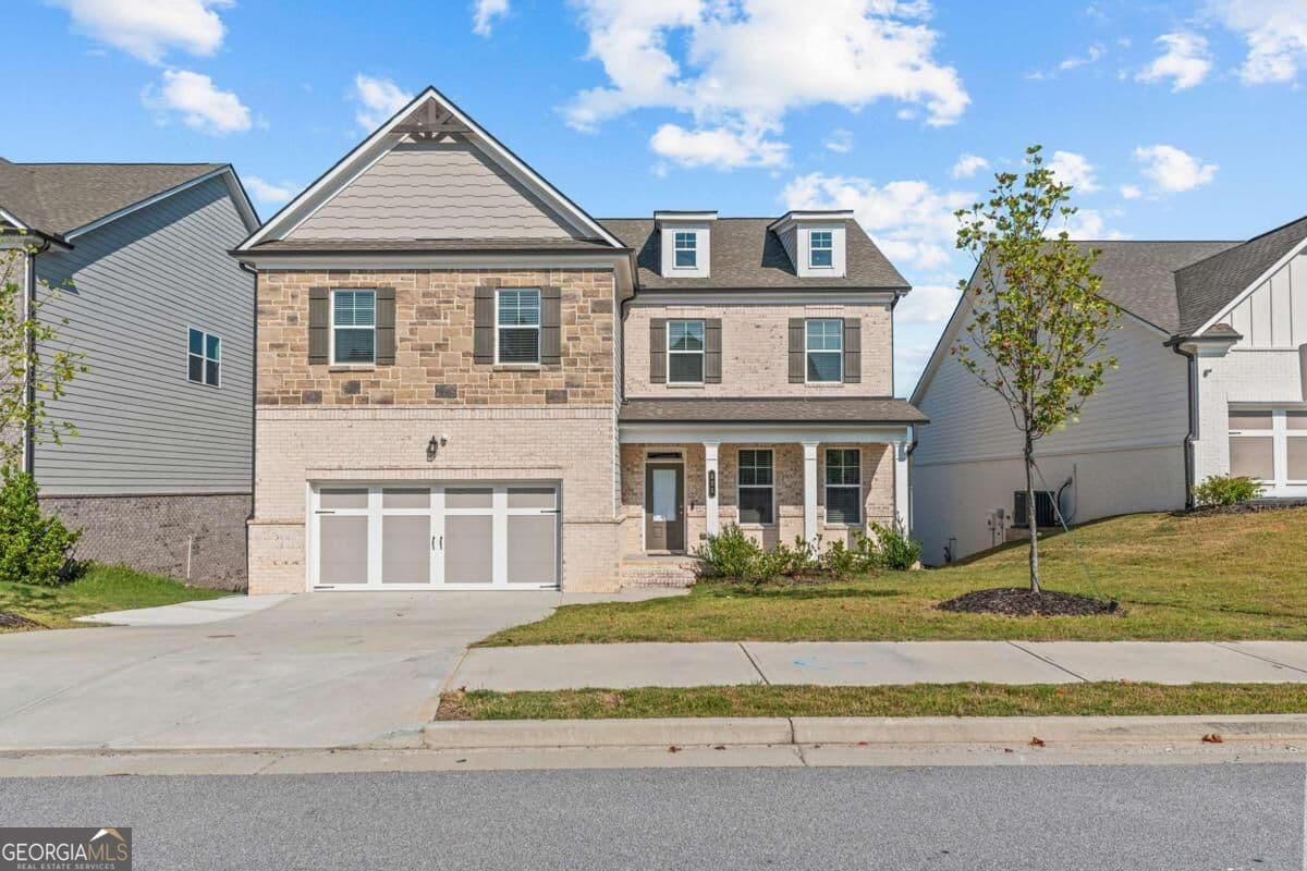 6 bedroom, 5 bathroom, 4,399 sq ft single family residence for sale at 625 Fenwick Park Drive, Lawrenceville, GA 30045 — photo 2