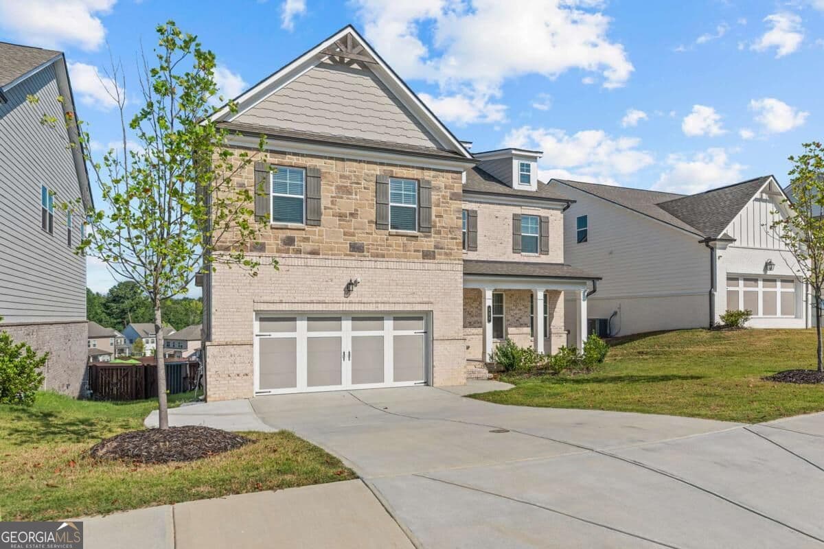 6 bedroom, 5 bathroom, 4,399 sq ft single family residence for sale at 625 Fenwick Park Drive, Lawrenceville, GA 30045 — photo 3