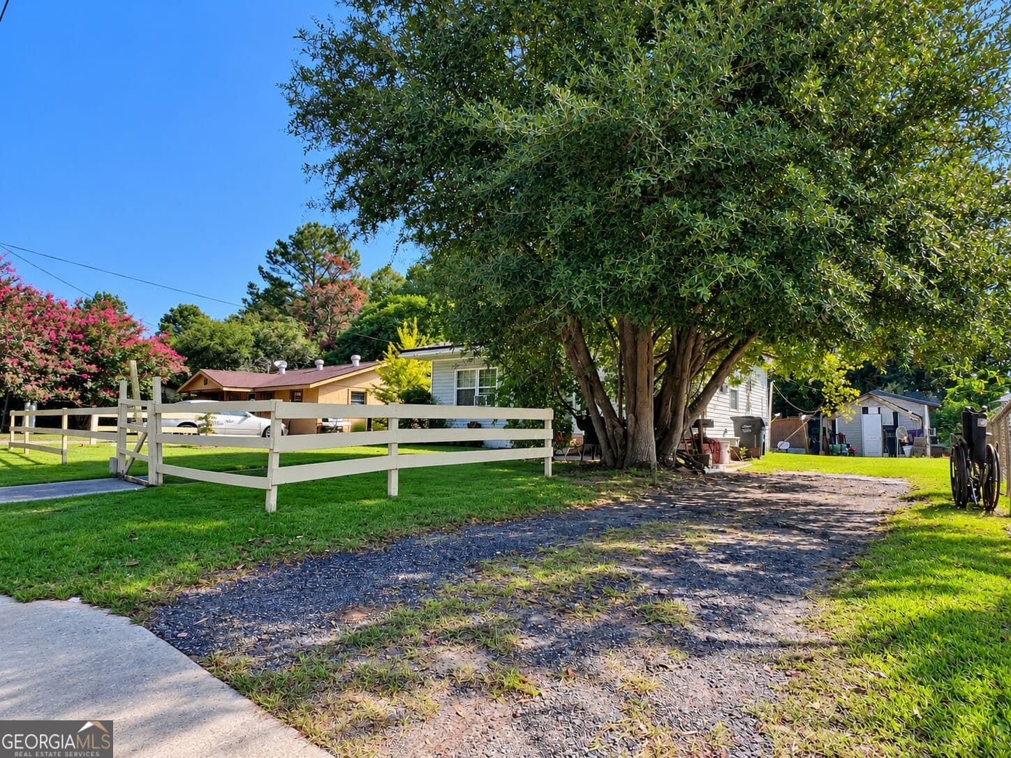 3 bedroom, 2 bathroom, 784 sq ft single family residence for sale at 718 Walcott Street, Perry, GA 31069 — photo 2