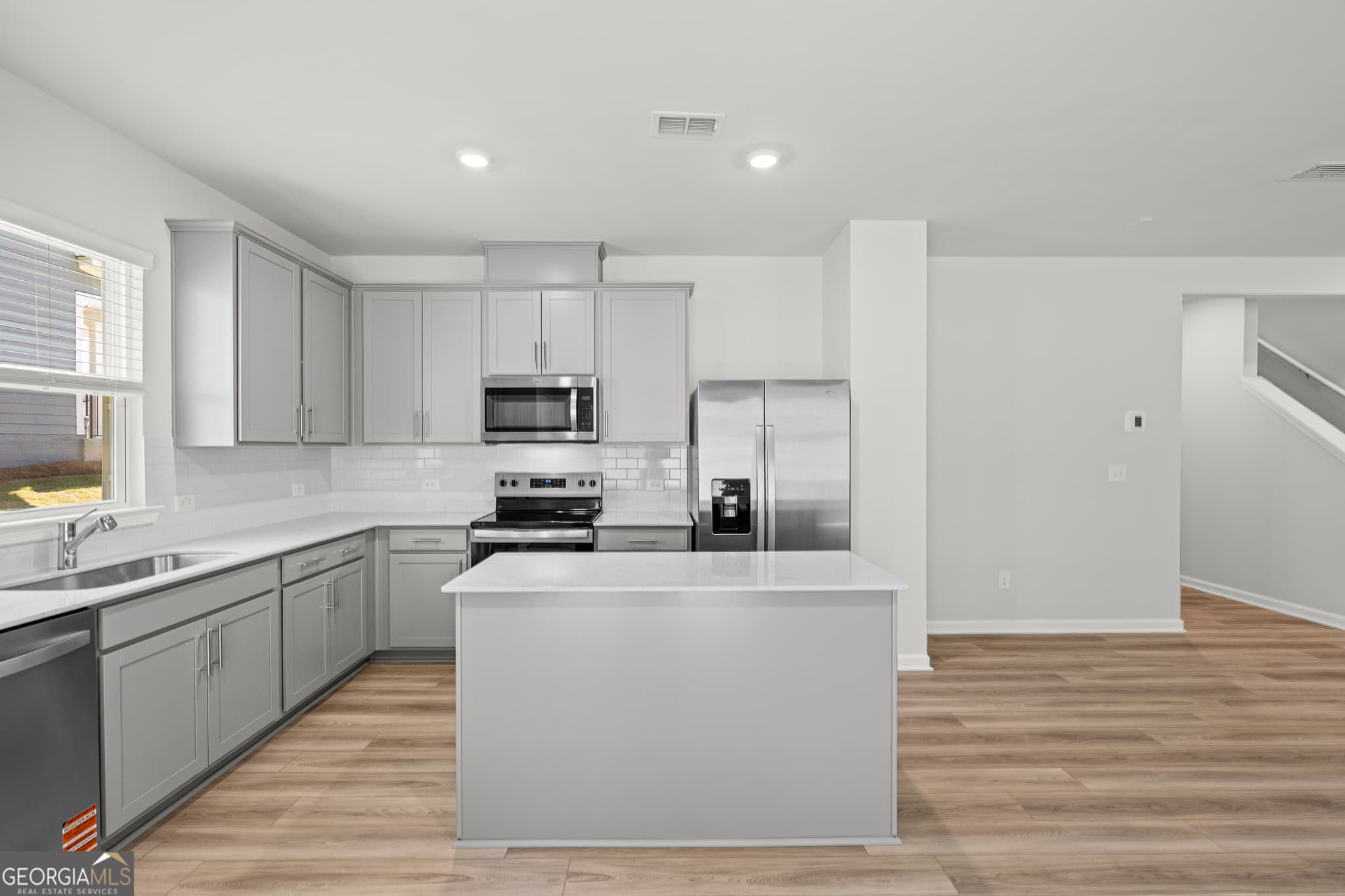 4 bedroom, 3 bathroom, 1,982 sq ft single family residence for sale at 3080 Orwell Drive, Gainesville, GA 30507 — photo 7