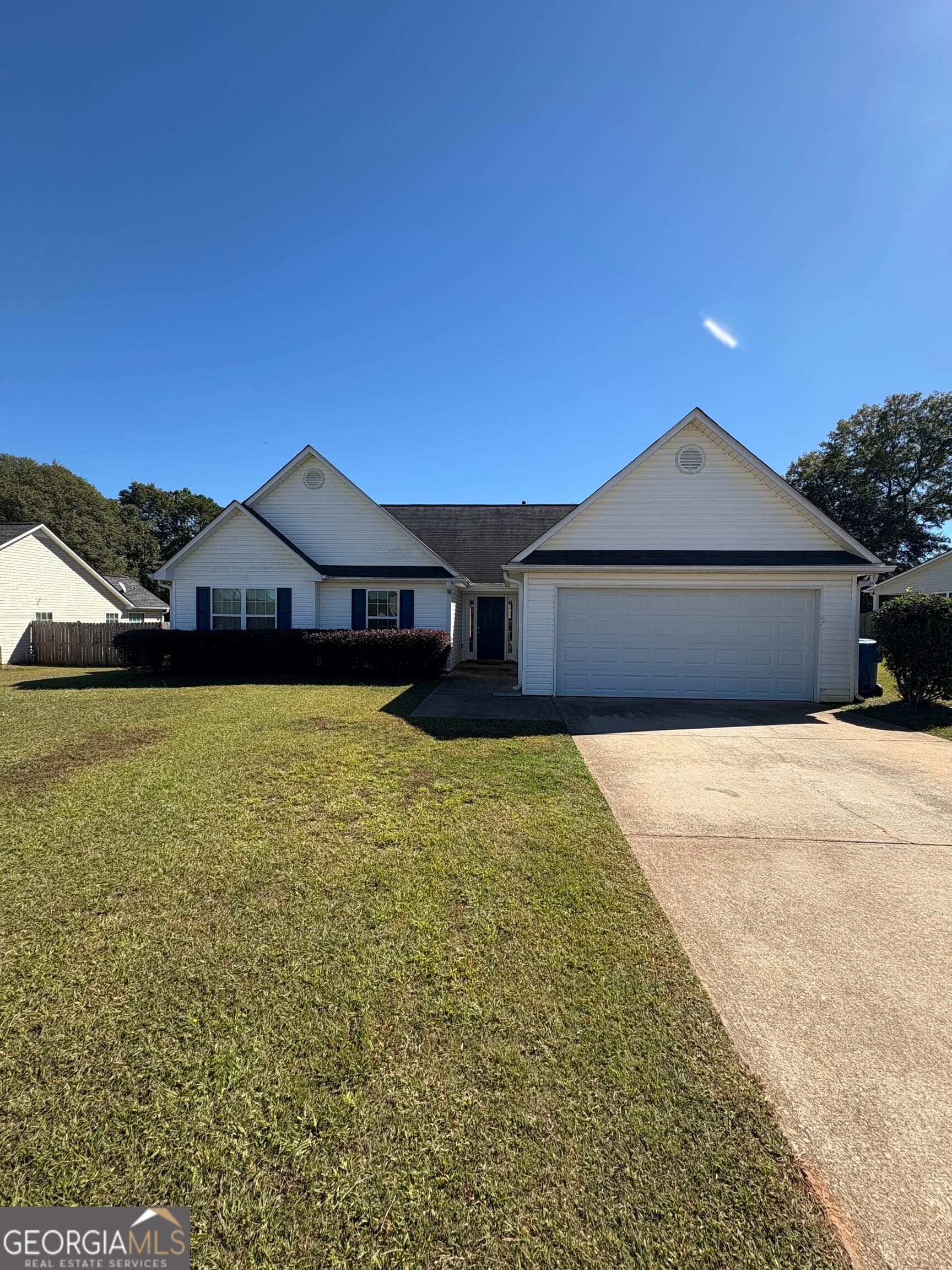3 bedroom, 2 bathroom, 1,684 sq ft single family residence for rent at 294 Oliver Ridge Drive, Commerce, GA 30529 for $1,750 a month — photo 1 of 1