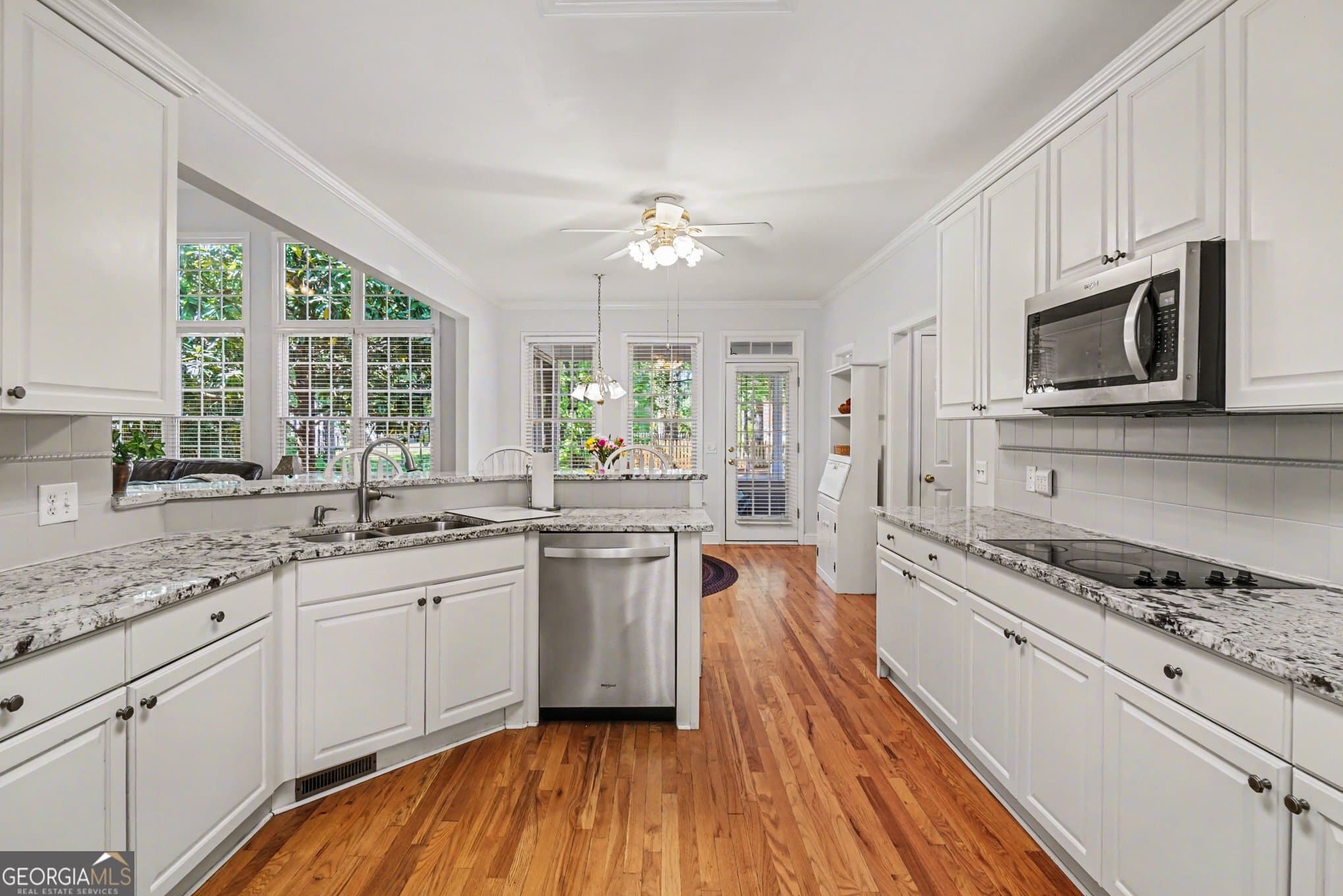 4 bedroom, 4.5 bathroom, 4,514 sq ft single family residence for sale at 4562 Willow Oak Trail, Powder Springs, GA 30127 — photo 6