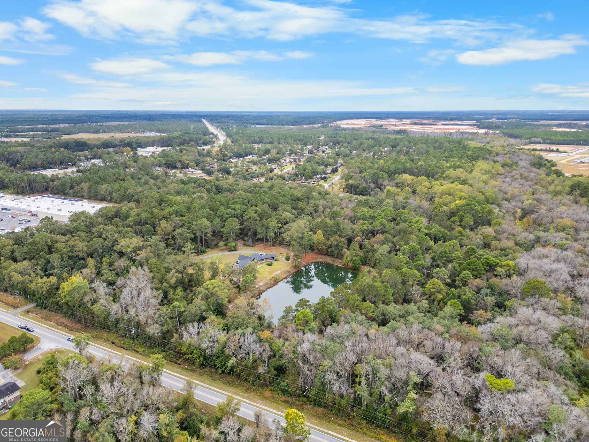 4 bedroom, 3.5 bathroom, 3,521 sq ft single family residence for sale at 100 Morgan Drive, Jesup, GA 31545 — photo 6