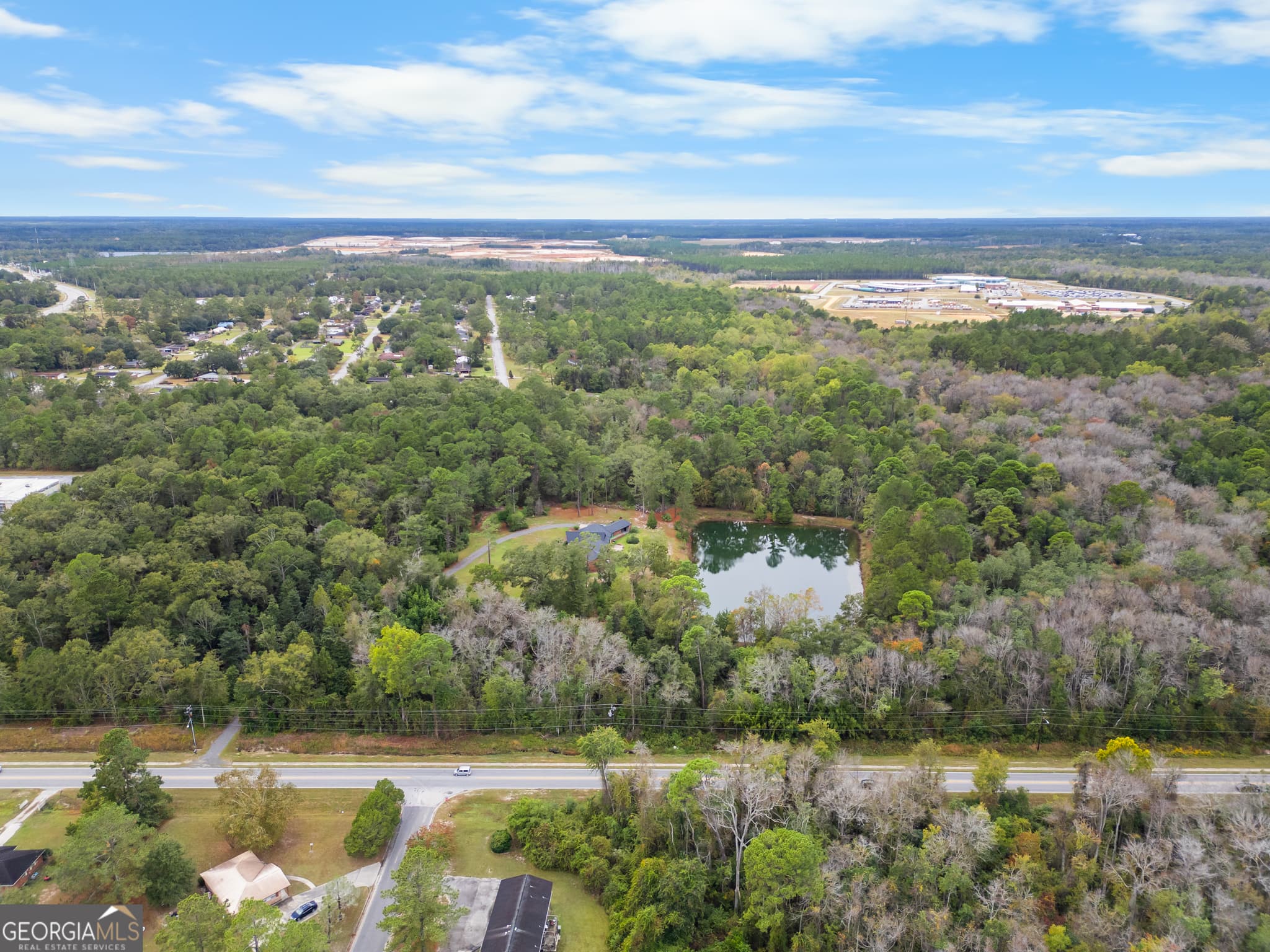 4 bedroom, 3.5 bathroom, 3,521 sq ft single family residence for sale at 100 Morgan Drive, Jesup, GA 31545 — photo 4